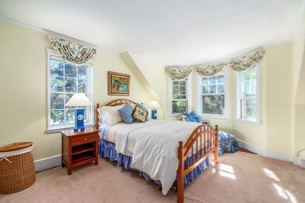 12 Vine Street Manchester, MA 01944 - Photo 29 of 39
