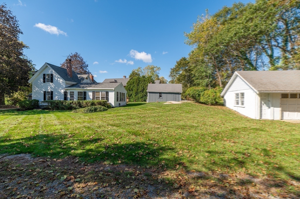 12 Vine Street Manchester, MA 01944 - Photo 32 of 39