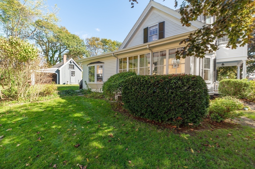 12 Vine Street Manchester, MA 01944 - Photo 34 of 39