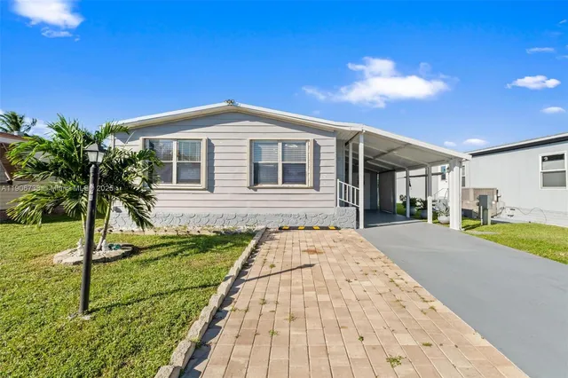 $215,000 | 5305 Northwest 202nd Terrace, Miami Gardens, FL 33055