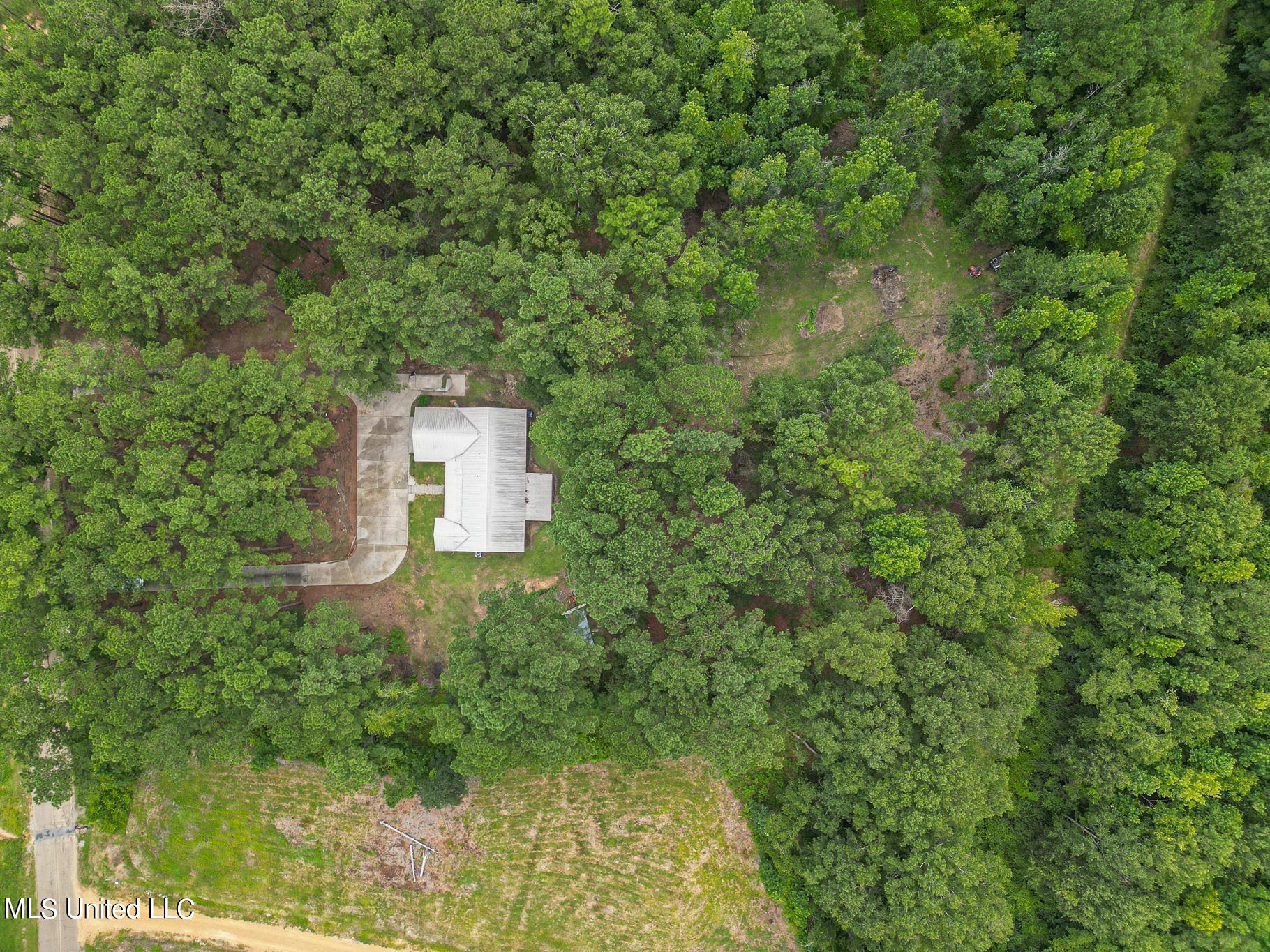 170 East Bond Road Wiggins, MS 39577 - Photo 23 of 29 Bond-52