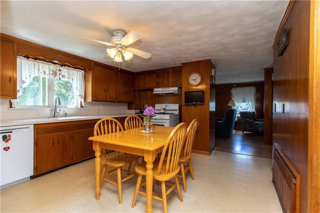 191 High Street Westerly, RI 02891 - Photo 15 of 40