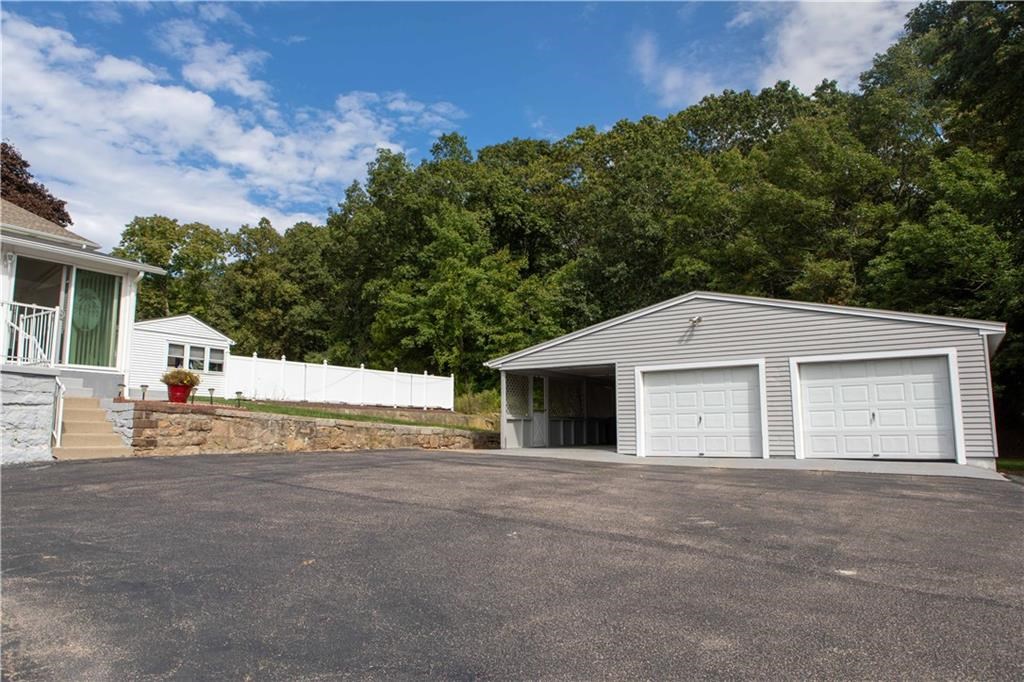191 High Street Westerly, RI 02891 - Photo 6 of 40