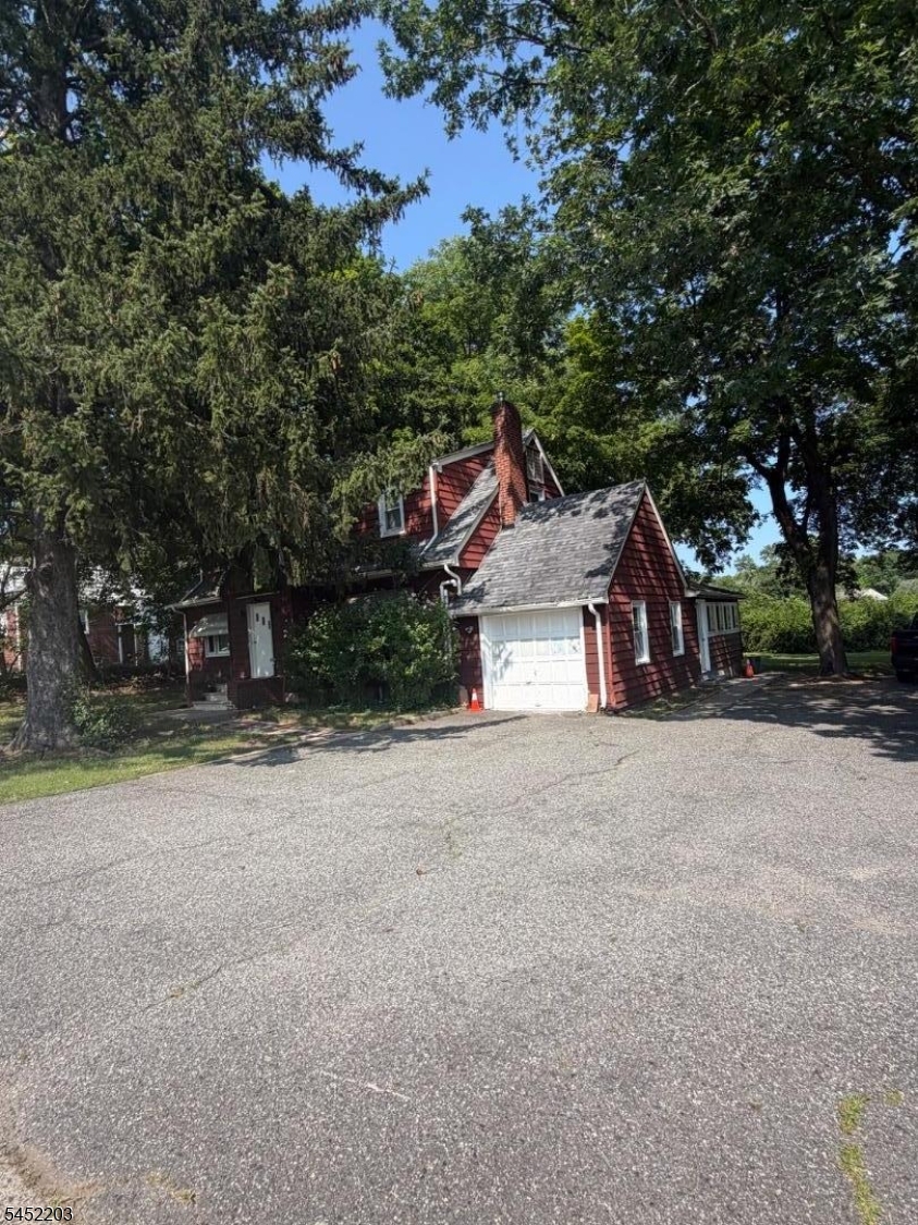1016 Valley Road Wayne, NJ 07470 - Photo 1 of 22 Gallery Image 1
