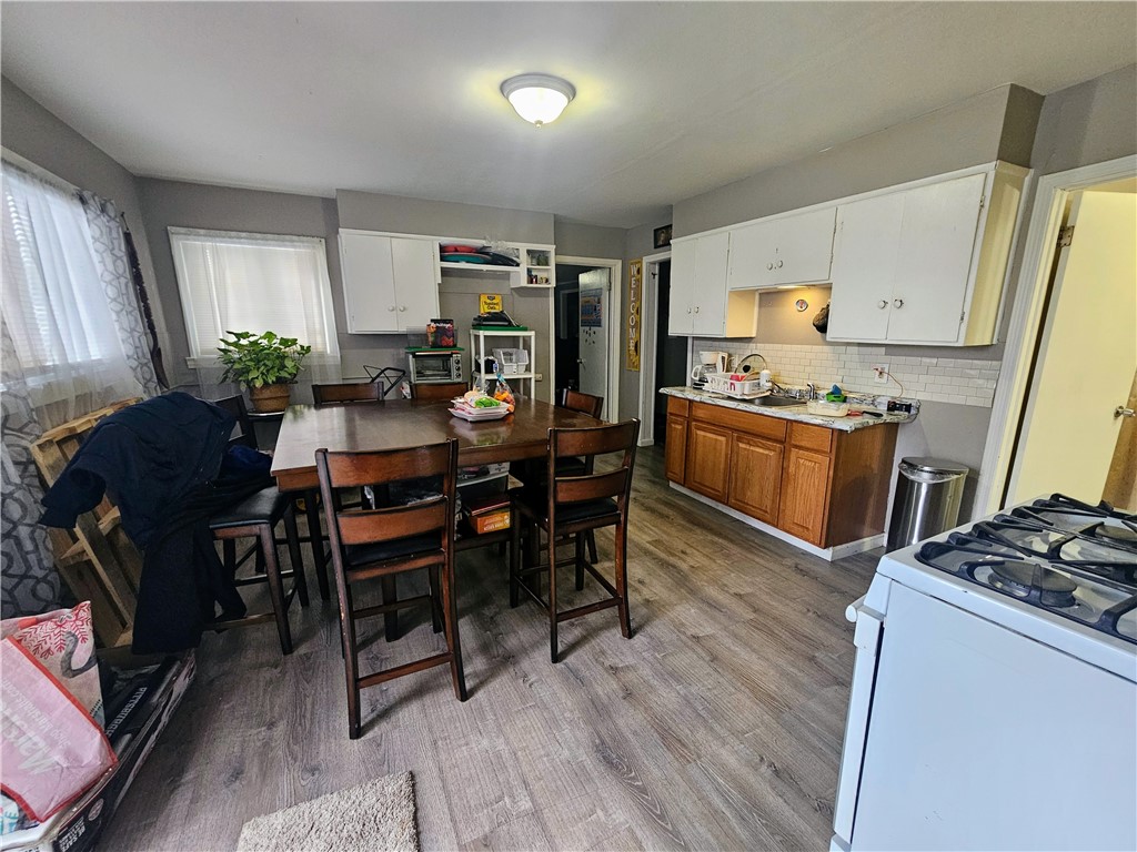 323 Clifford Avenue Rochester, NY 14621 - Photo 2 of 18