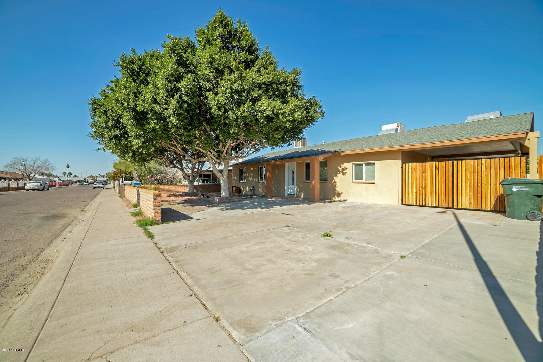 5618 West Berkeley Road Phoenix, AZ 85035 - Photo 3 of 30 MP_Order_56482_020119_25