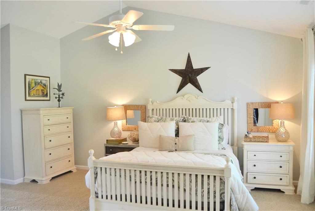 428 North Hawthorne Road Winston-Salem, NC 27104 - Photo 15 of 30 Vaulted Ceilings - 428 N Hawthorne Rd
