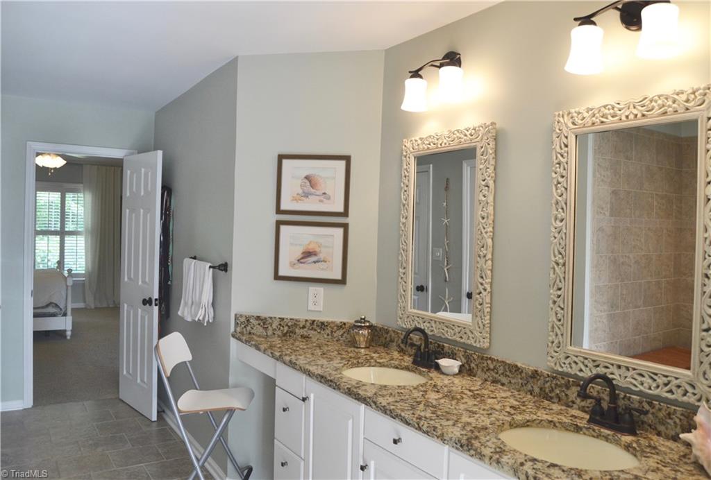 428 North Hawthorne Road Winston-Salem, NC 27104 - Photo 16 of 30 Master Bath - 428 N Hawthorne Rd