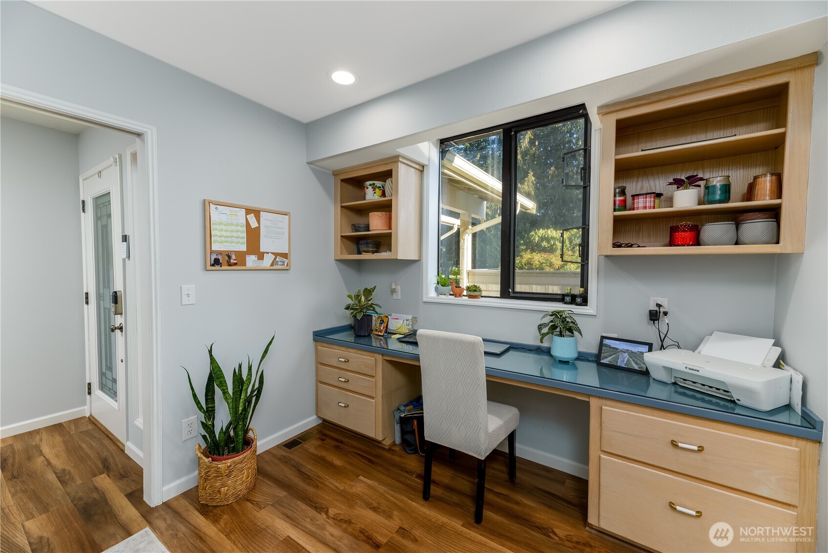 115 Fairway Drive Sequim, WA 98382 - Photo 21 of 39 a work room with furniture and window
