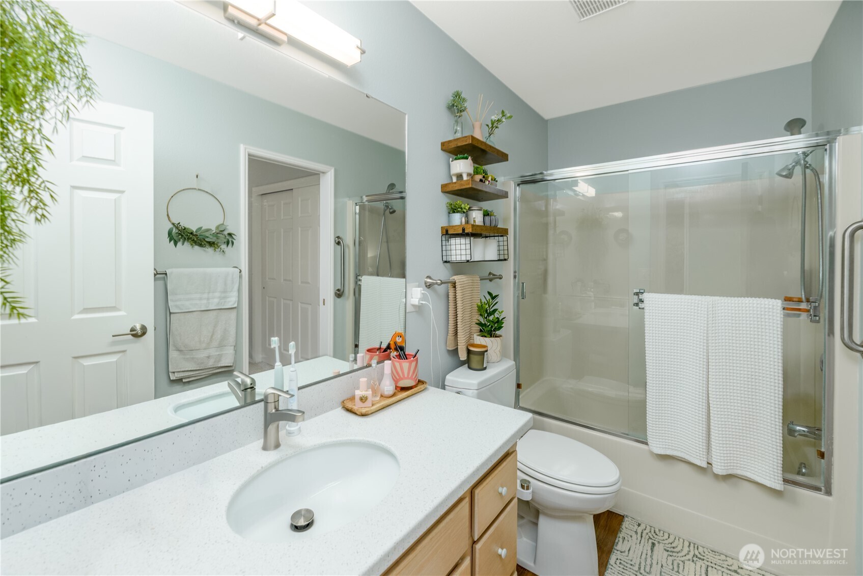 115 Fairway Drive Sequim, WA 98382 - Photo 30 of 39 a bathroom with a sink toilet and shower