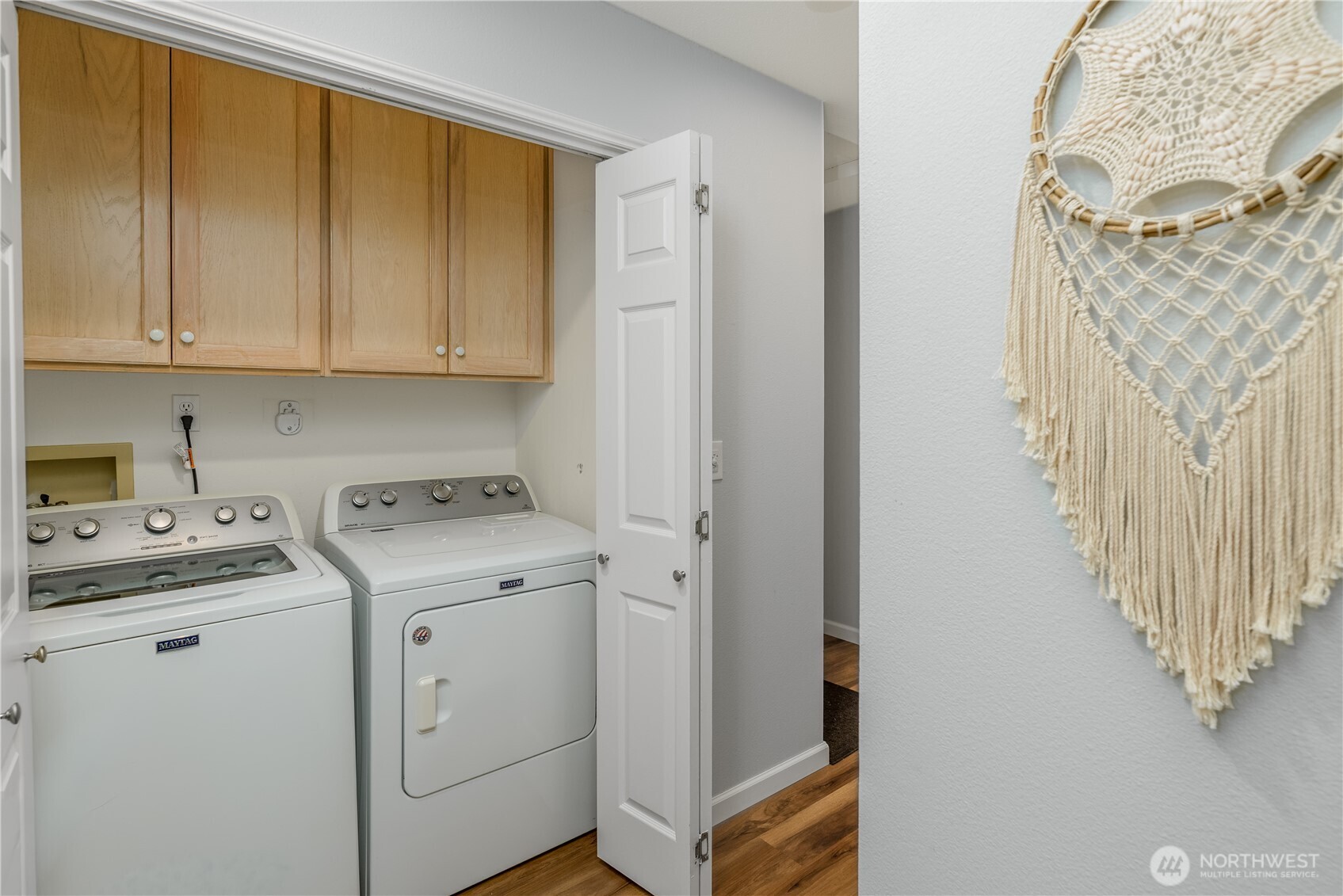 115 Fairway Drive Sequim, WA 98382 - Photo 31 of 39 a view of utility room with washer and dryer
