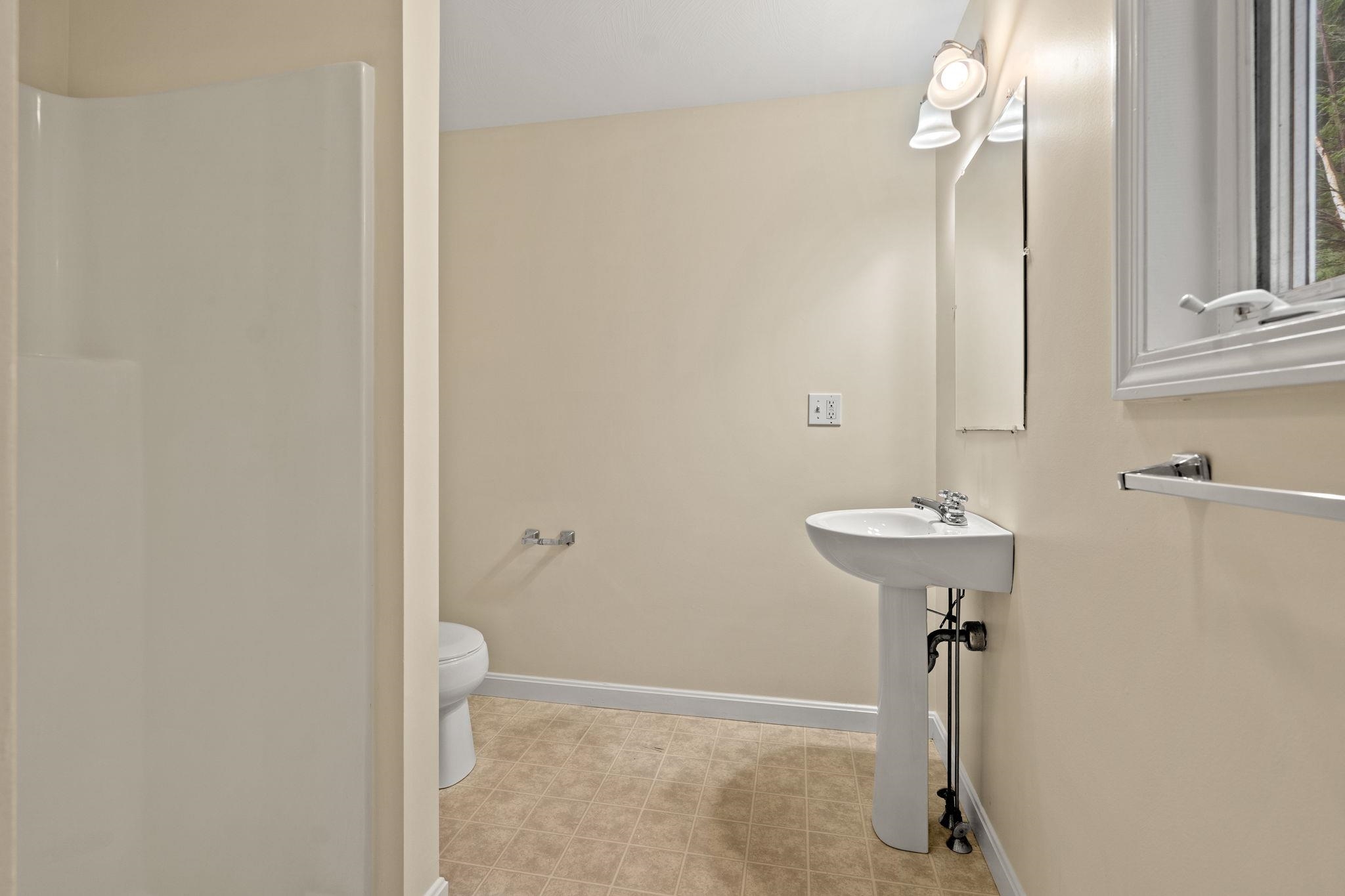 62 Collins Landing Road, Unit 46 Weare, NH 03281 - Photo 21 of 43