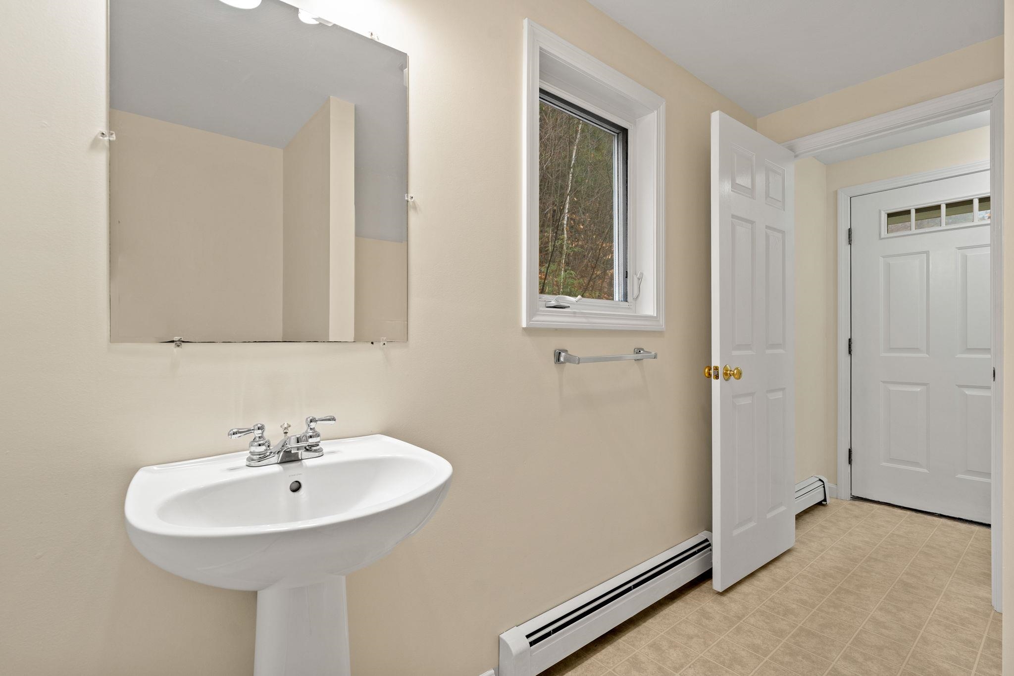 62 Collins Landing Road, Unit 46 Weare, NH 03281 - Photo 22 of 43