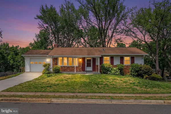 $599,900 | 7510 Roxbury Avenue, Manassas, VA 20109