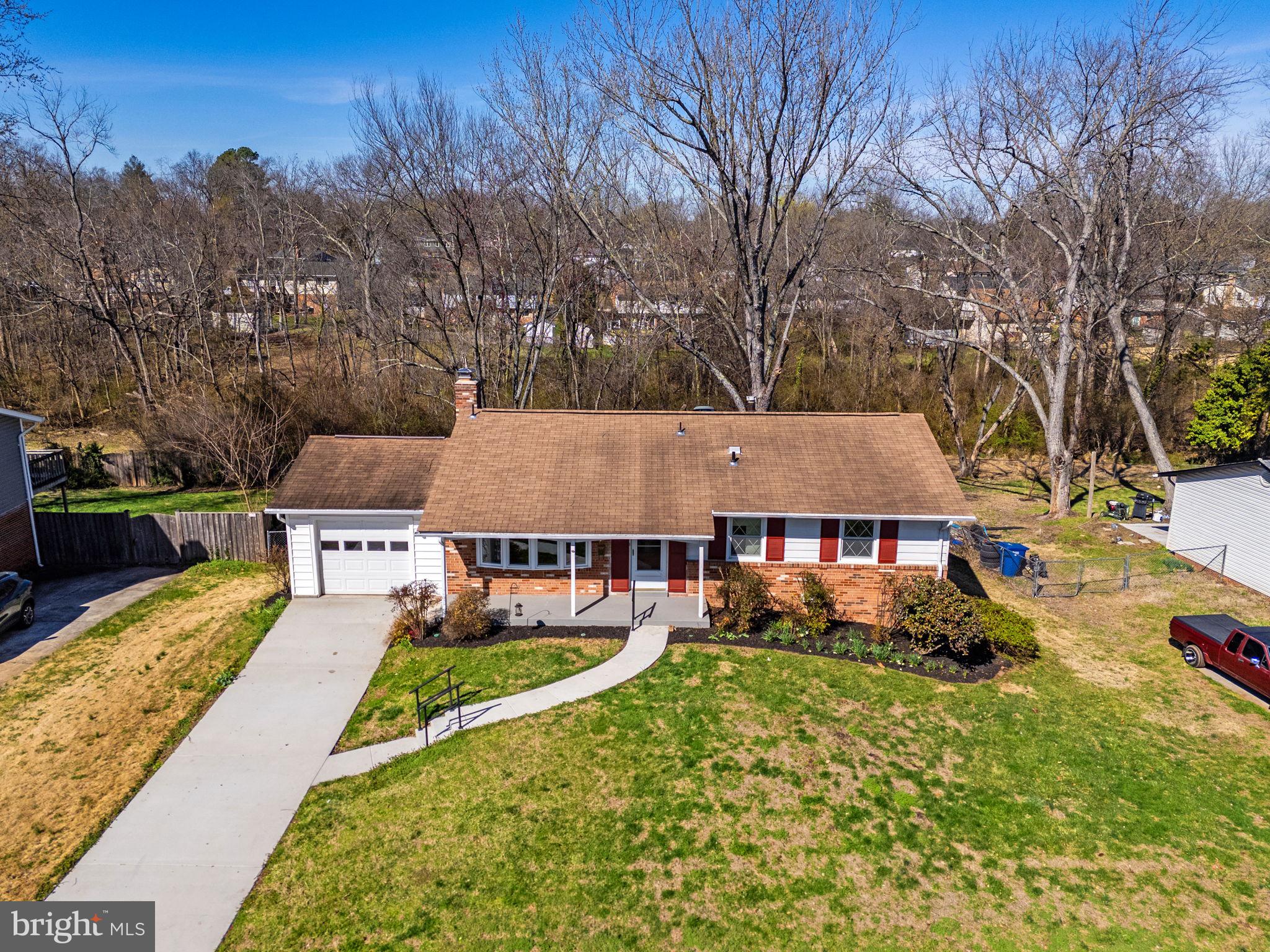 7510 Roxbury Avenue Manassas, VA 20109 - Photo 2 of 68