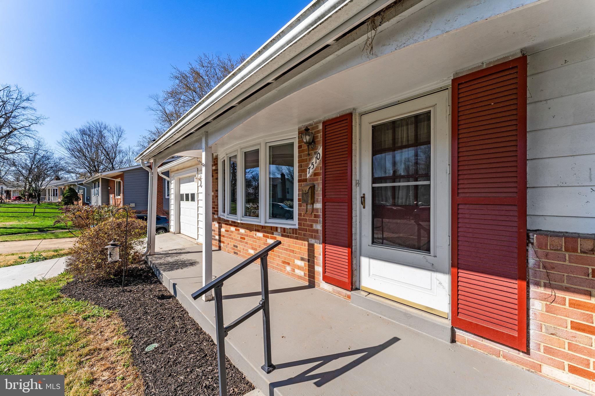 7510 Roxbury Avenue Manassas, VA 20109 - Photo 7 of 68