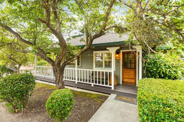 $2,150,000 | 105 Serres Drive, Sonoma, CA 95476