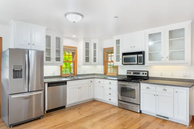 $2,150,000 | 105 Serres Drive, Sonoma, CA 95476