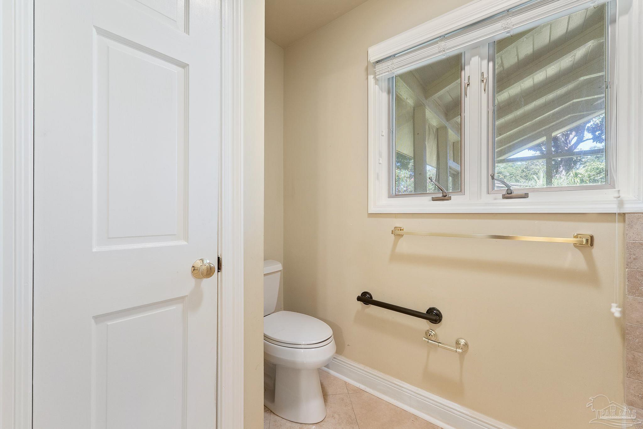 801 Bay Cliffs Road Gulf Breeze, FL 32561 - Photo 38 of 48 Gallery Image 38
