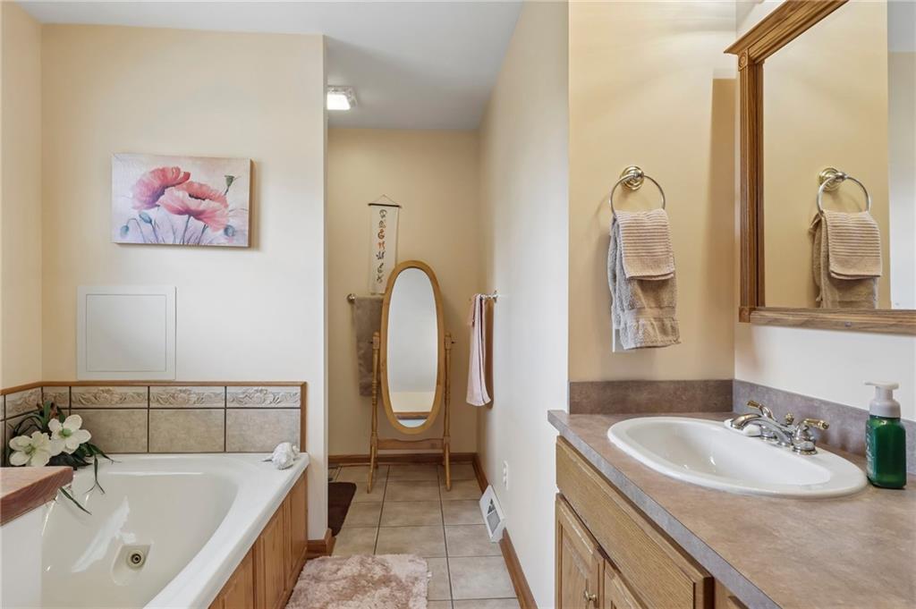 244 West Beechwood Road Bessemer, PA 16112 - Photo 23 of 44