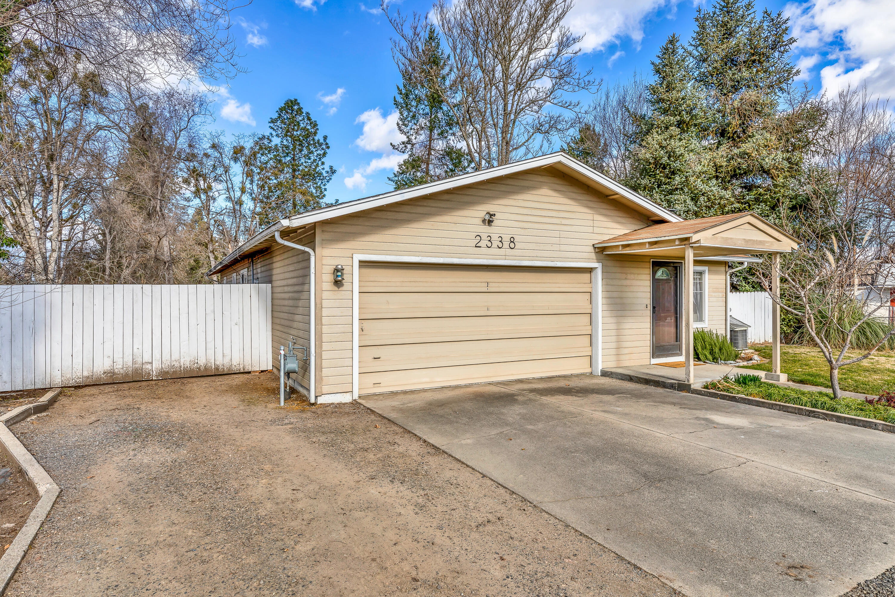 2338 Taylor Road Central Point, OR 97502 - Photo 5 of 33 5