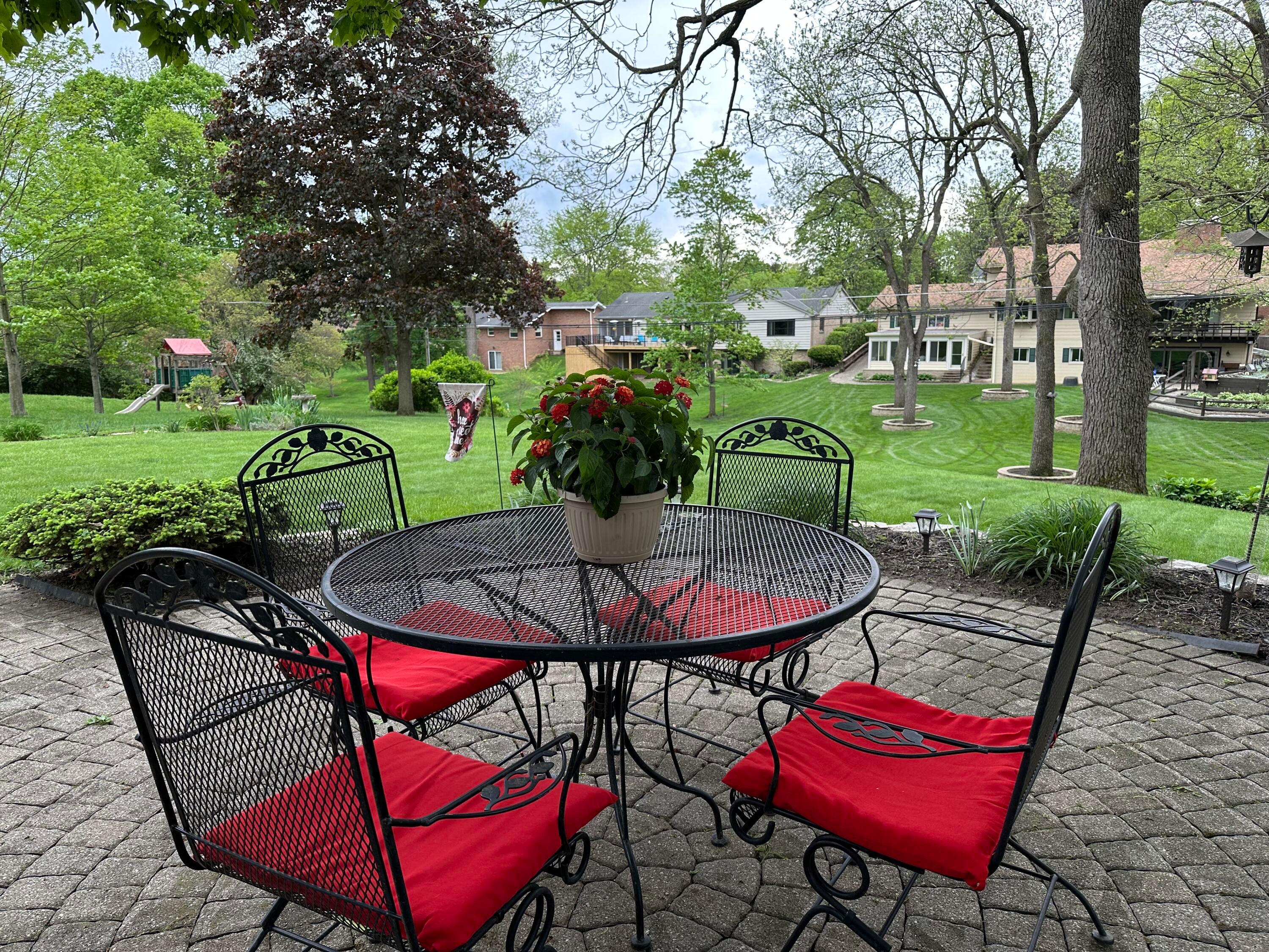879 Lynbrook Road Columbus, OH 43235 - Photo 36 of 43 Backyard - Patio