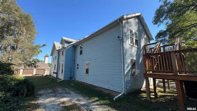 $119,900 | 260 North Broad Street, Galesburg, IL 61401