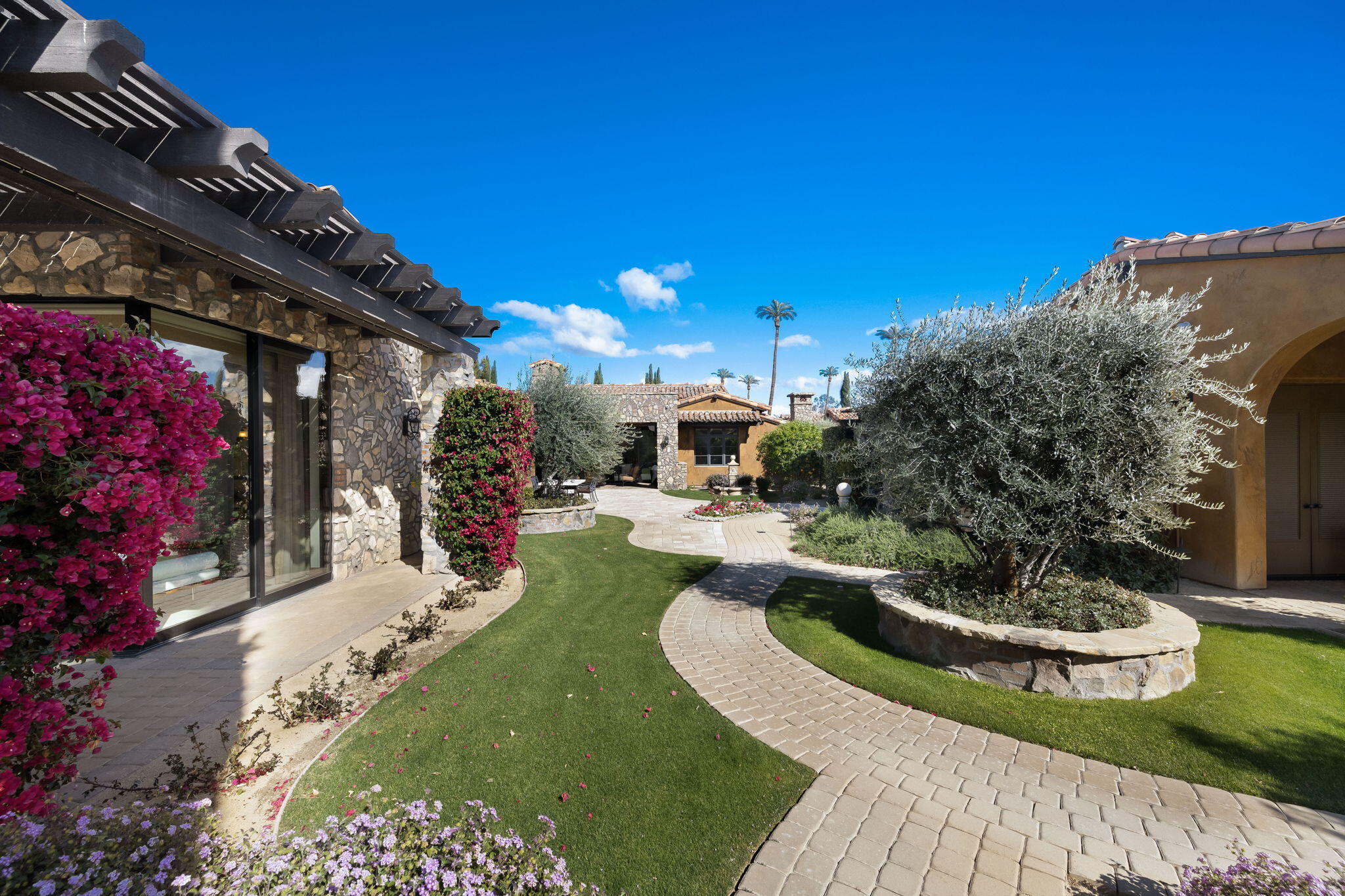 1 Rancho Clancy Rancho Mirage, CA 92270 - Photo 43 of 116 43-web-or-mls-NM1RanchoClancy0321_043