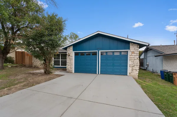 $2,100 | 2532 Chaparral Trail, Austin, TX 78744