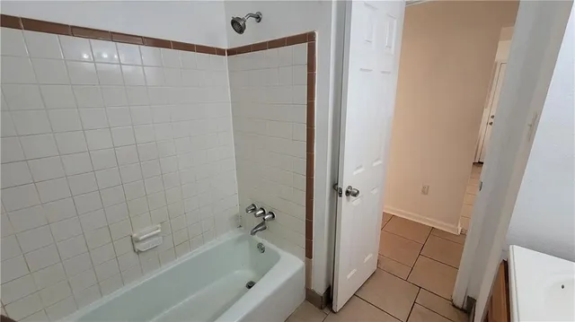 $1,400 | 204 5th Street, Chalmette, LA 70043