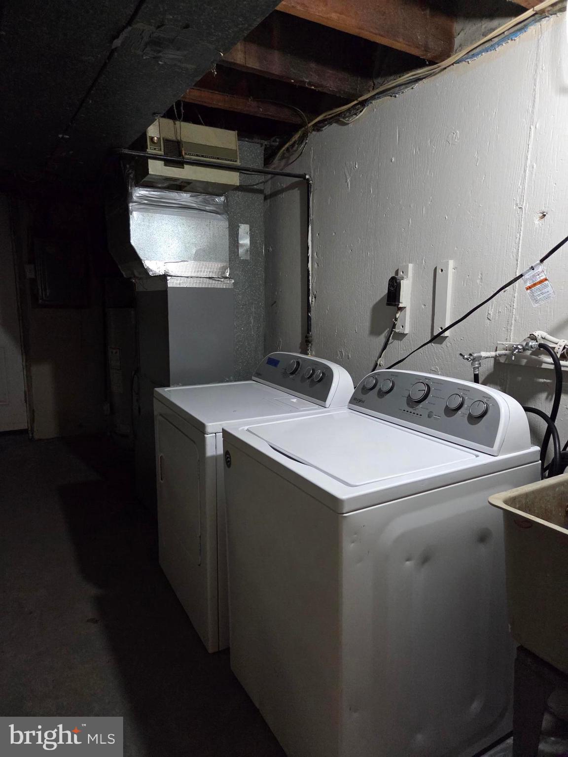 1315 Harshaw Road Brookhaven, PA 19015 - Photo 9 of 16 Washer and dryer