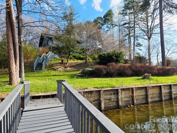 $949,900 | 340 Crappie Hollow Lane, Taylorsville, NC 28681