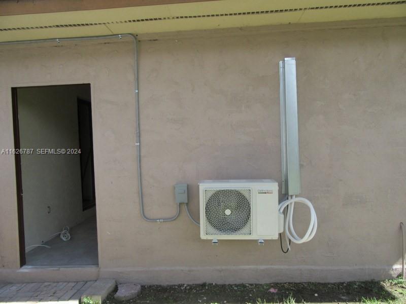 24925 Southwest 134th Court Homestead, FL 33032 - Photo 19 of 37 a bathroom with a shower