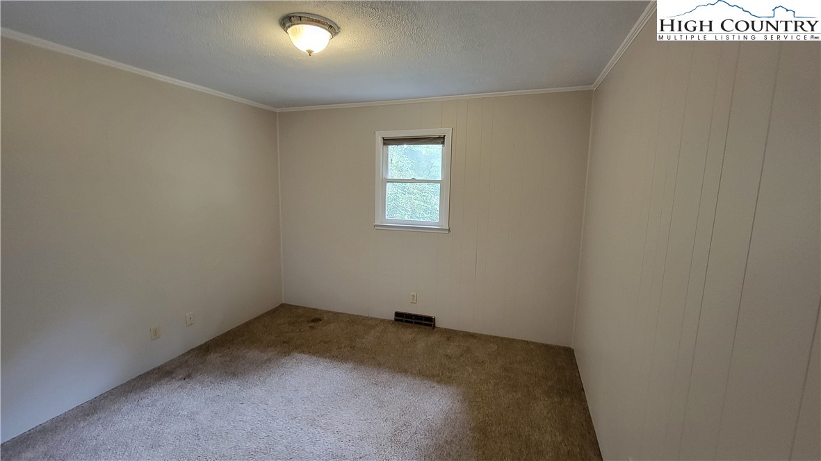 378 Homespun Hills Road Boone, NC 28607 - Photo 7 of 11 Gallery Image 7