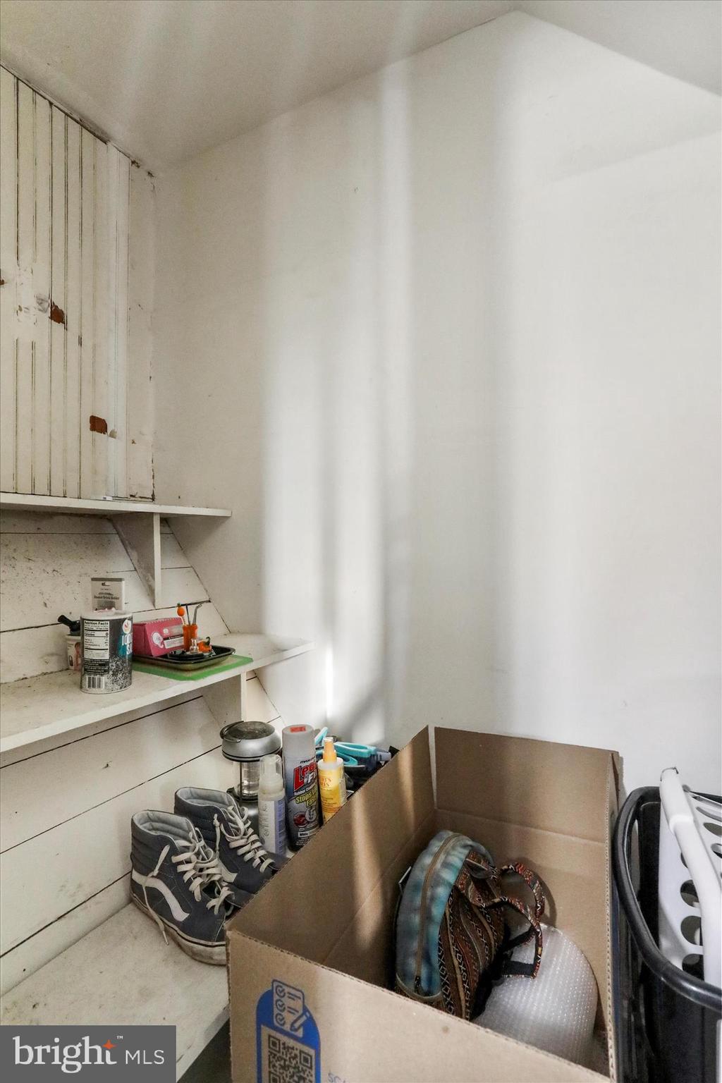 8118 Mapleville Road Boonsboro, MD 21713 - Photo 17 of 30 a living room with furniture and a window