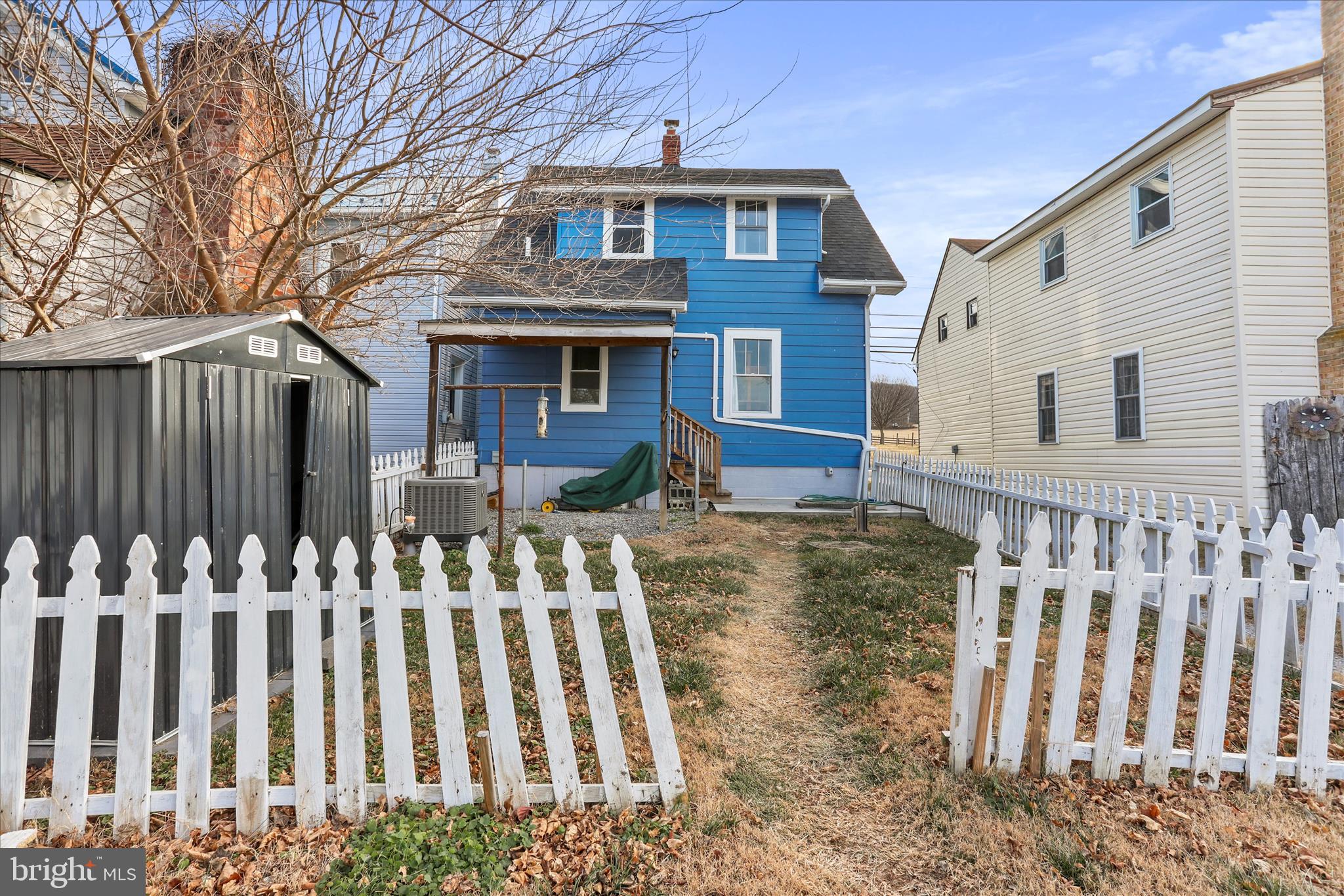 8118 Mapleville Road Boonsboro, MD 21713 - Photo 27 of 30 a front view of a house with wooden fence