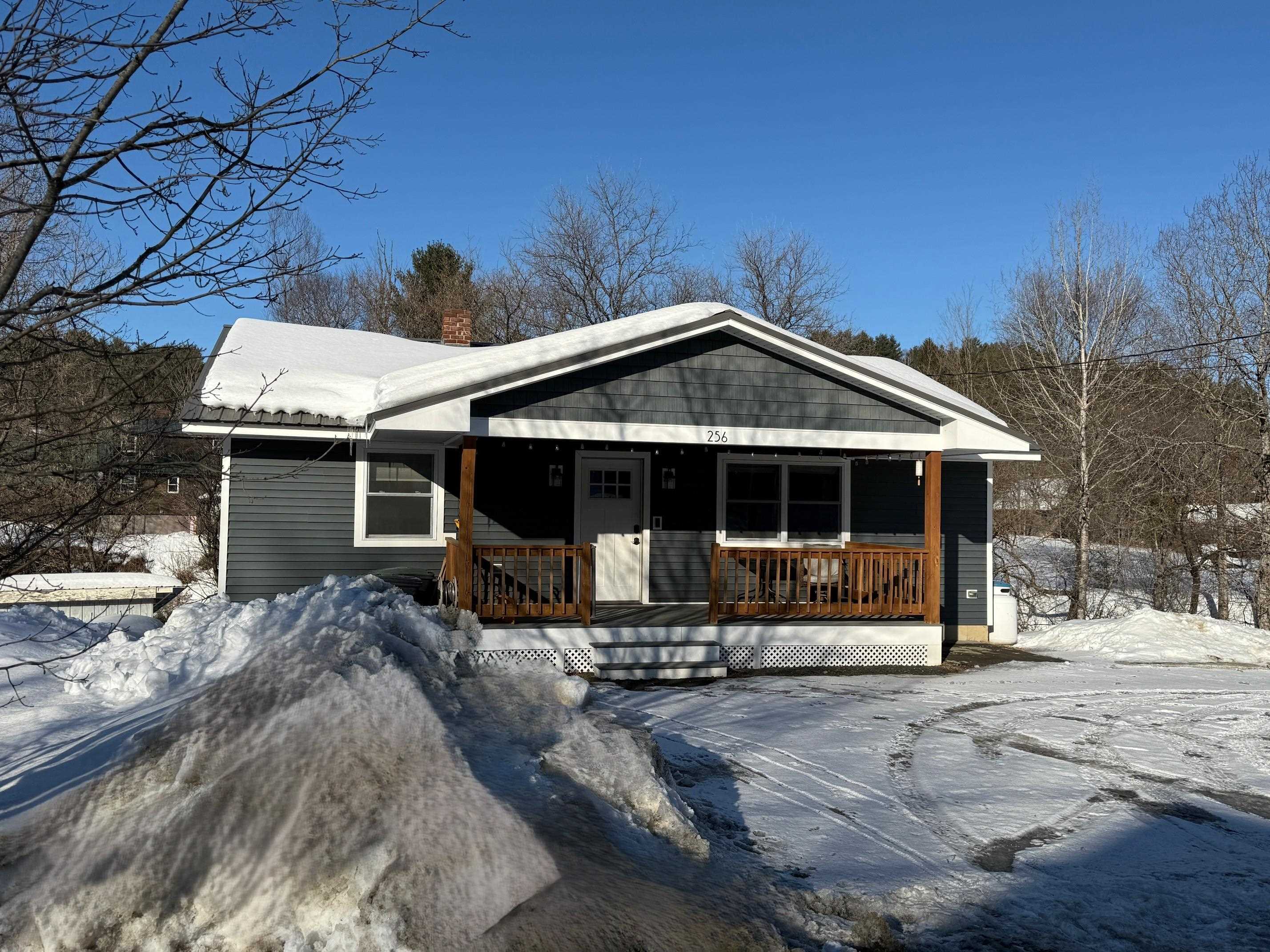 256 York Street Lyndon, VT 05851 - Photo 3 of 47