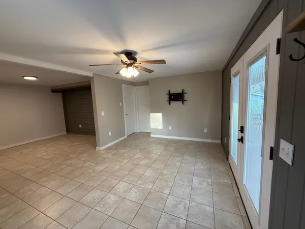 $289,500 | 256 York Street, Lyndon, VT 05851