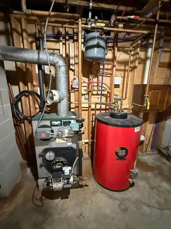 $289,500 | 256 York Street, Lyndon, VT 05851