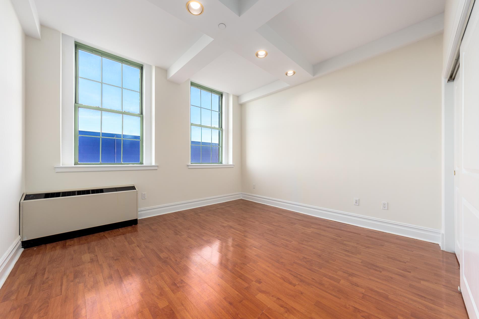 45-02 Ditmars Boulevard, Unit 328 Queens, NY 11105 - Photo 6 of 9