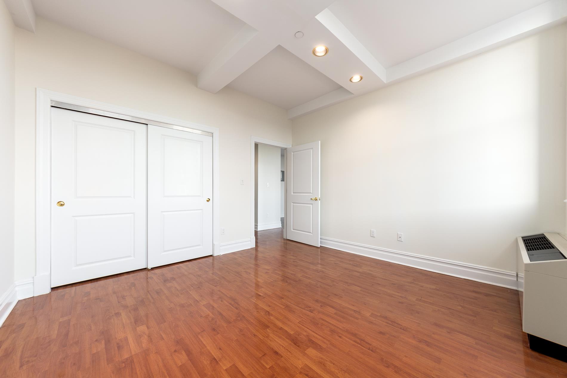 45-02 Ditmars Boulevard, Unit 328 Queens, NY 11105 - Photo 7 of 9