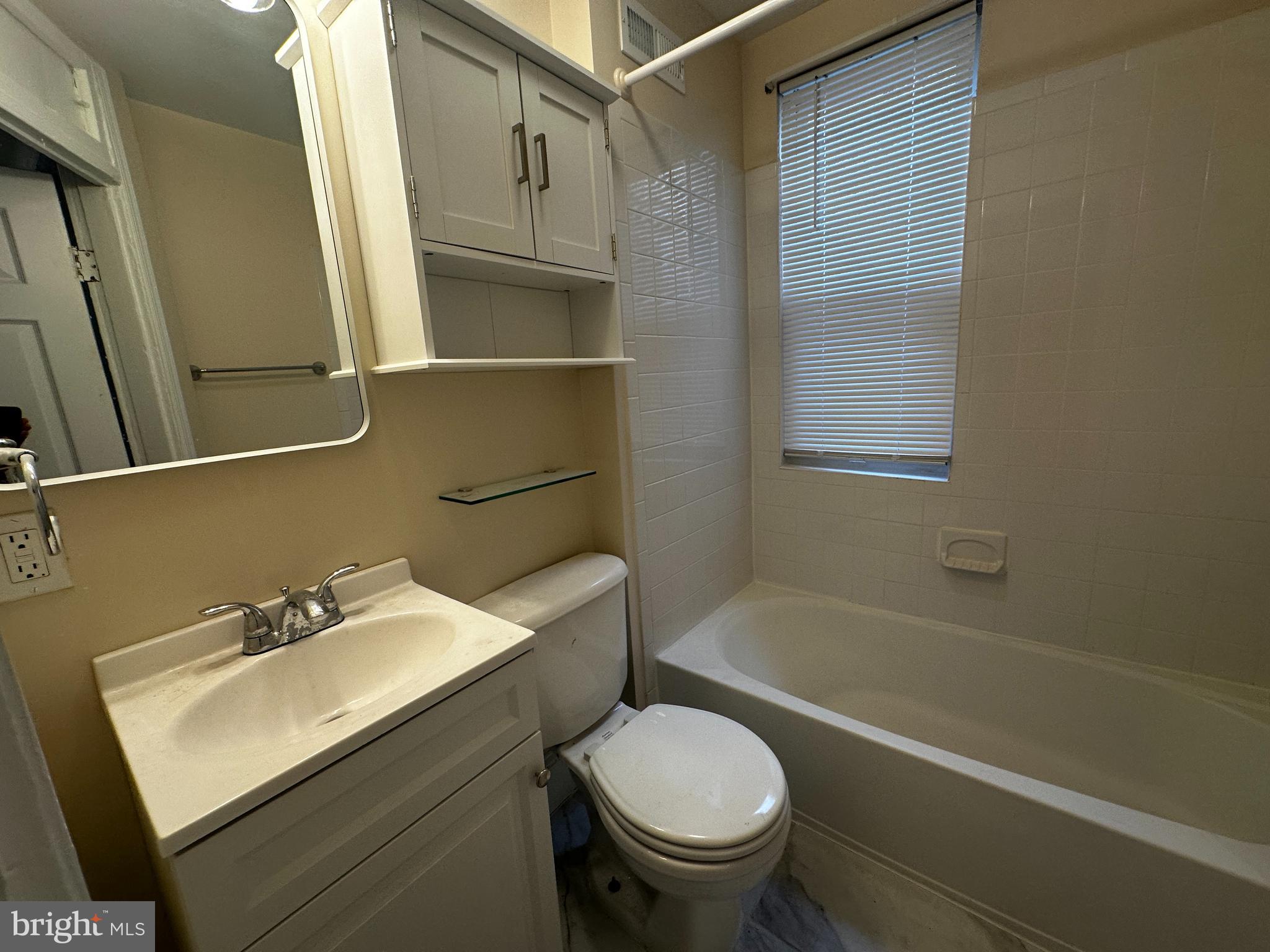 1215 I Street Northeast Washington, DC 20002 - Photo 27 of 30