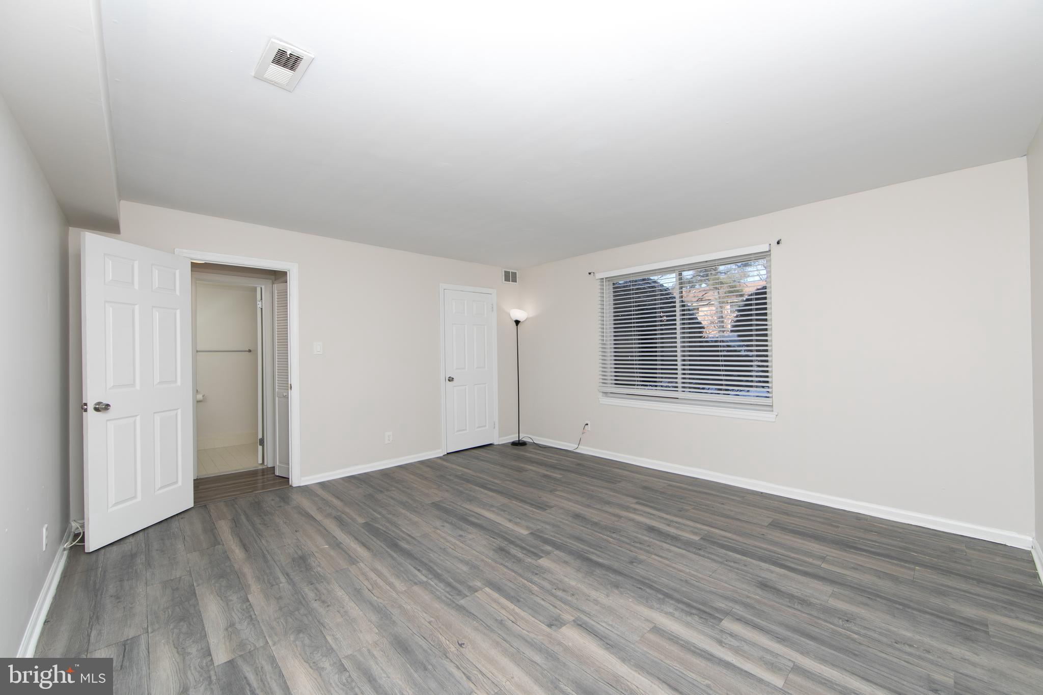 125 Echelon Road Voorhees, NJ 08043 - Photo 17 of 25