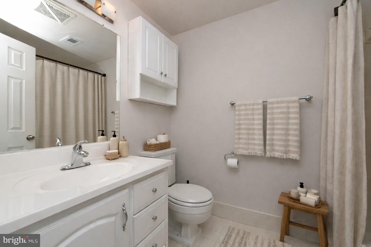 125 Echelon Road Voorhees, NJ 08043 - Photo 9 of 25