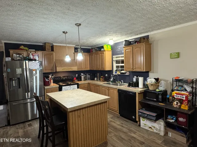 $245,000 | 306 Honeycutt Road, Oneida, TN 37841