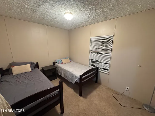 $245,000 | 306 Honeycutt Road, Oneida, TN 37841