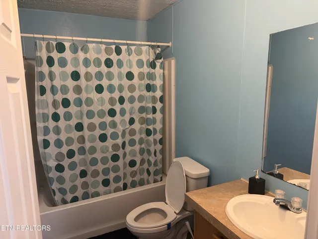 $245,000 | 306 Honeycutt Road, Oneida, TN 37841