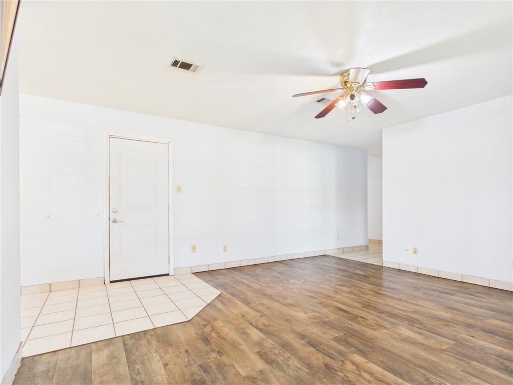 800 Rio Grande Lane Bryan, TX 77801 - Photo 4 of 28 Gallery Image 4