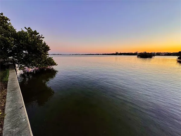 $3,980,000 | 1621 Memory Lane, Sarasota, FL 34231