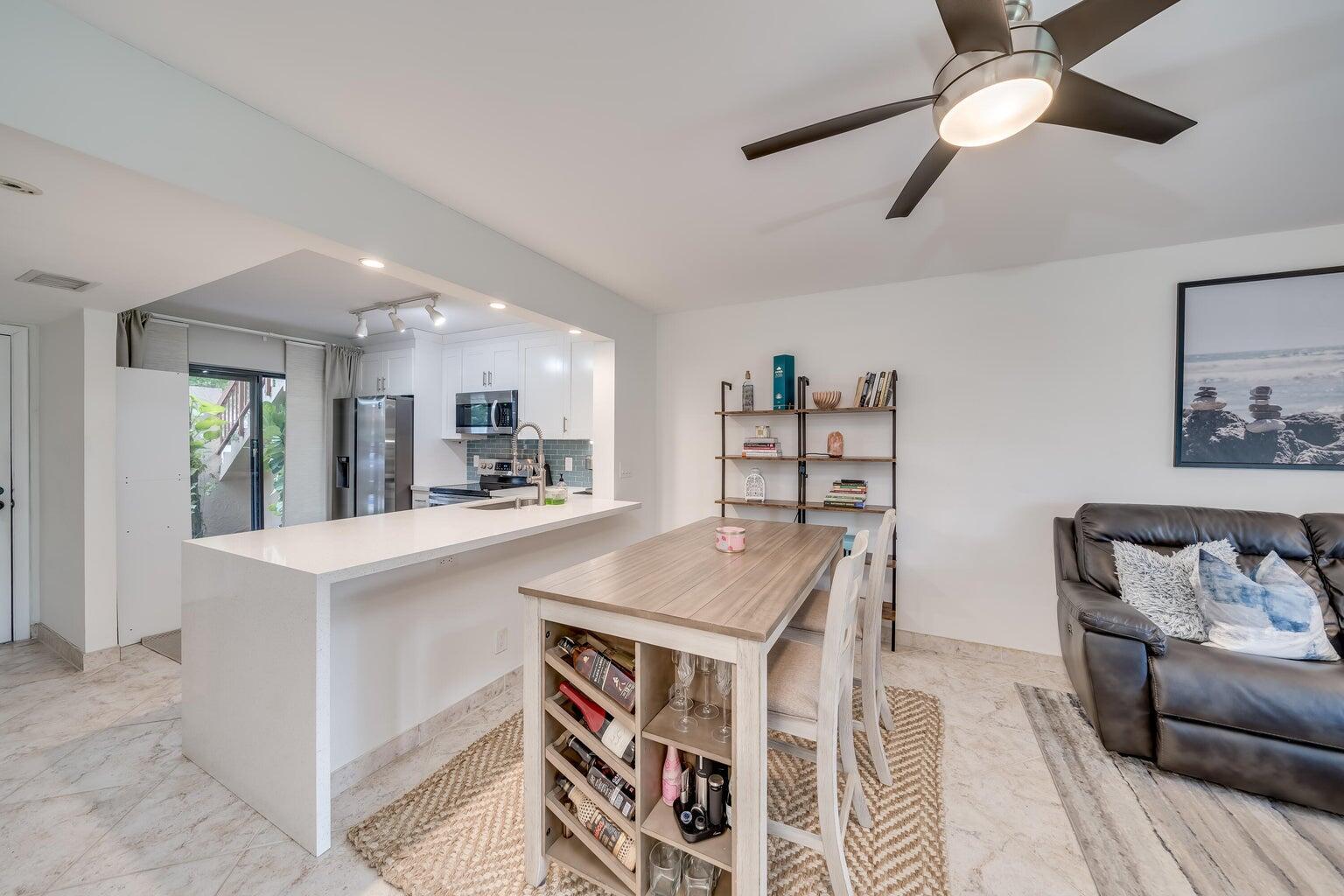 3939 Northeast 5th Avenue, Unit D103 Boca Raton, FL 33431 - Photo 5 of 22 20250603005850606043000000-o